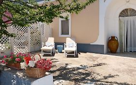 Casa Vacanze Locazione Turistica Trullo Fior Di Capperi - Mfr101